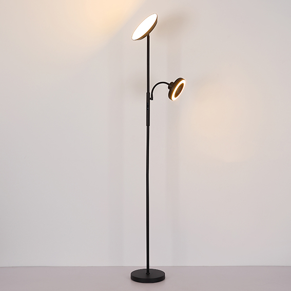 Lampada da terra con ventola